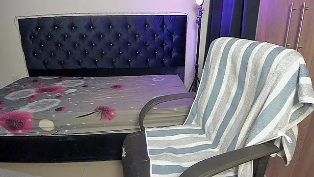 Josy 11 online show from 24, 4, 2026