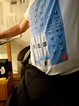 dufatcock online show from 12, 4, 2026