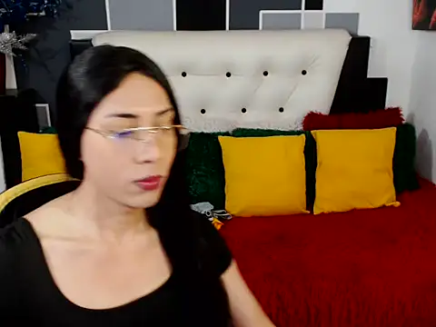 alise capell online show from 15, 4, 2026