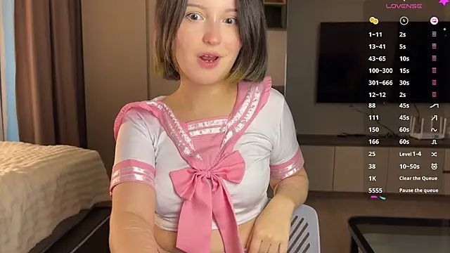 emilyy xoxo online show from 16, 4, 2026