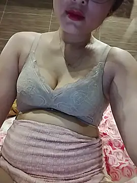 Snapshot of candy_flo chatting on 25, 5, 2026 candy flo online show from 25, 5, 2026