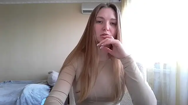 Belle Brooks online show from 28, 4, 2026