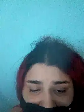 Amyzinhawolf online show from 14, 3, 2026