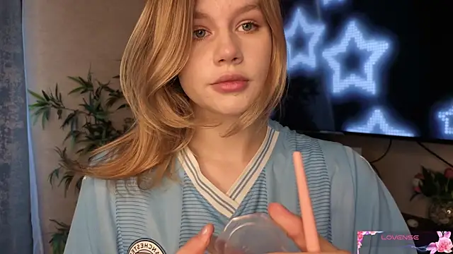 AureliaAngel online show from 16, 6, 2026