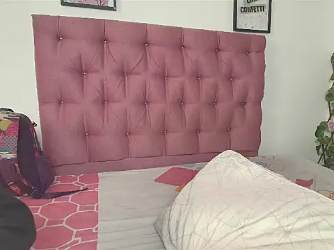 Sweet Scarlett  online show from 8, 5, 2026