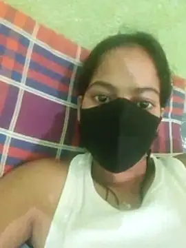 nidhiyadav00 online show from 19, 4, 2026