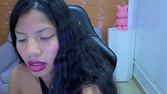emily smith t online show from 8, 5, 2026