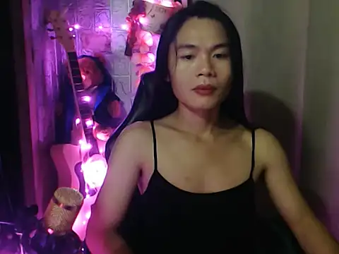 small 13 online show from 7, 4, 2026