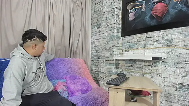 NoahAndBunny online show from 9, 5, 2026