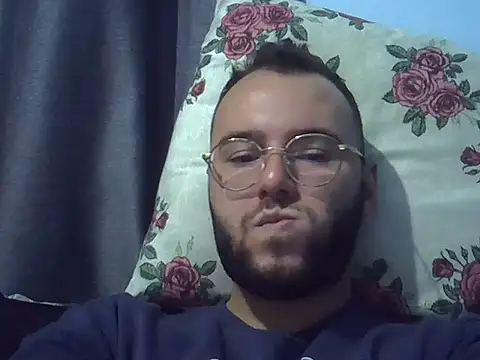 Snapshot of piazaocwb23 chatting on 7, 5, 2026 piazaocwb23 online show from 7, 5, 2026