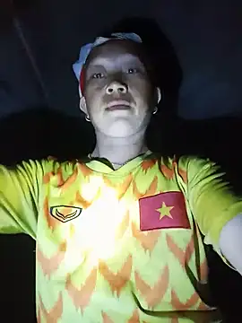 Heli pusy online show from 18, 5, 2026