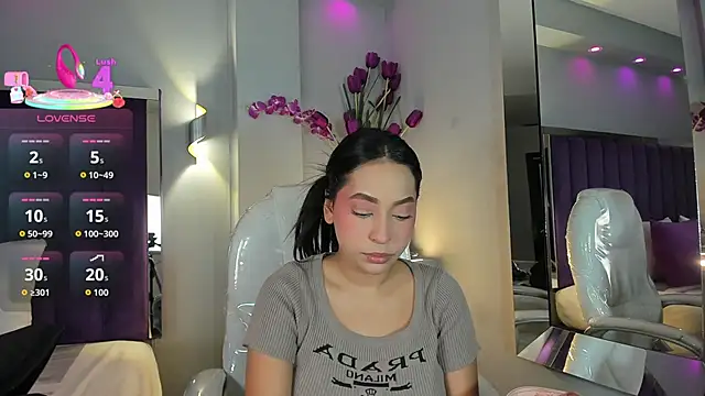 MiaCamille  online show from 19, 6, 2026