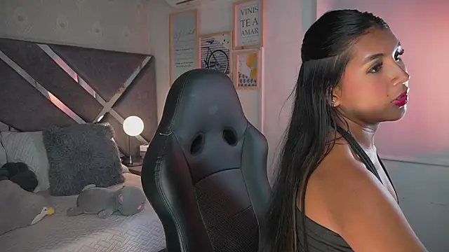 Naomi-Gray online show from 6, 6, 2026