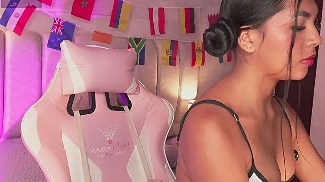 Naomi-Gray online show from 7, 7, 2026