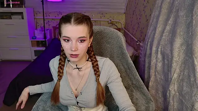 Lunavira online show from 27, 3, 2026