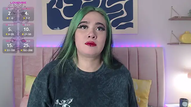 Liliith Zeniith online show from 6, 4, 2026