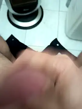 Snapshot of gabry21e5 chatting on 8, 4, 2026 gabry21e5 online show from 8, 4, 2026