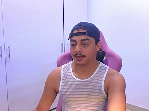 Cute-Curls online show from 14, 3, 2026