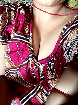 Snapshot of tina2005 chatting on 23, 3, 2026 tina2005 online show from 23, 3, 2026