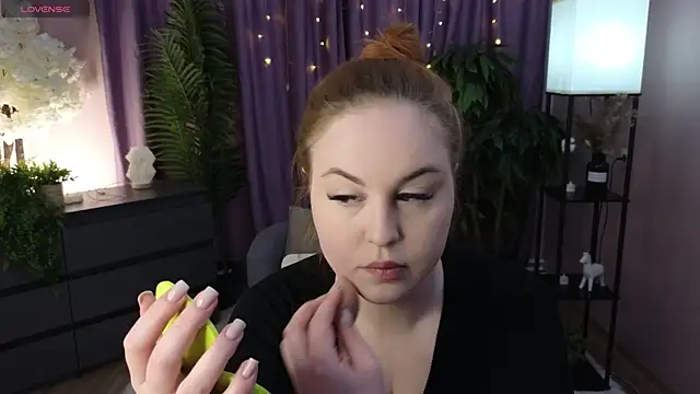 VanesaClark online show from 13, 4, 2026