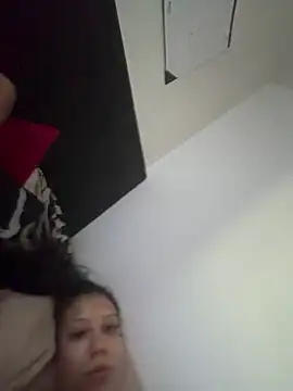 sxtxnsirens online show from 13, 3, 2026