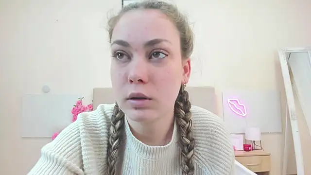 MelanieCuty online show from 11, 4, 2026