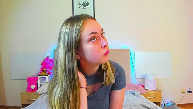 MelanieCuty online show from 5, 6, 2026