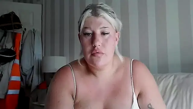Lexi Laura online show from 26, 5, 2026