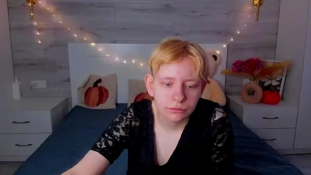 EloraBlu online show from 13, 3, 2026