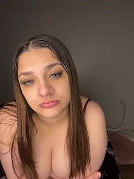 Snapshot of treasurebabii chatting on 18, 5, 2026 treasurebabii online show from 18, 5, 2026