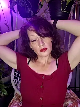 PurpleBunnyxo online show from 7, 6, 2026