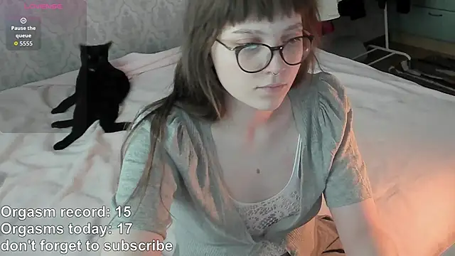 RileyNymph online show from 11, 4, 2026