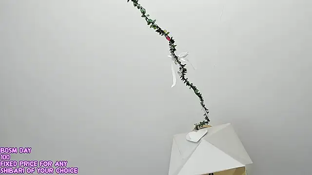 Snapshot of RileyNymph chatting on 24, 5, 2026 RileyNymph online show from 24, 5, 2026