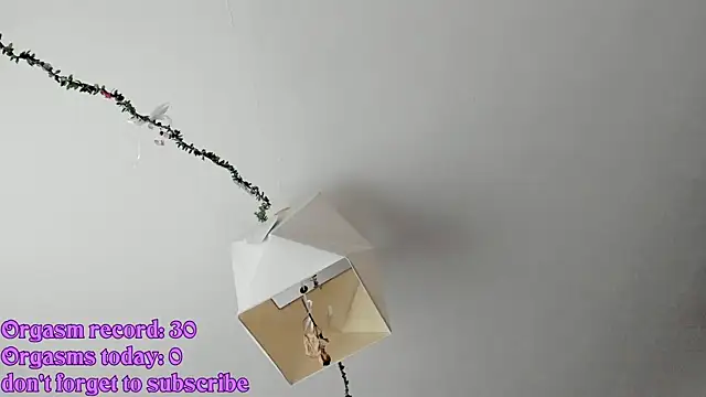 Snapshot of RileyNymph chatting on 20, 5, 2026 RileyNymph online show from 20, 5, 2026
