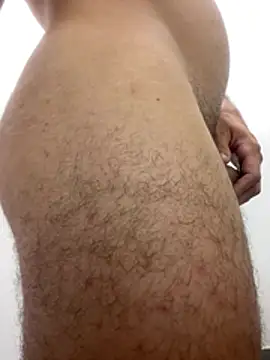 Snapshot of alej2x4 chatting on 27, 3, 2026 alej2x4 online show from 27, 3, 2026