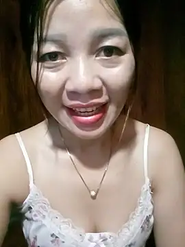 Snapshot of Yiyi102300 chatting on 11, 6, 2026 Yiyi102300 online show from 11, 6, 2026