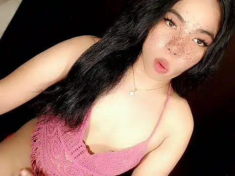 Snapshot of xLinda_Walkerx chatting on 4, 7, 2026 xLinda Walkerx online show from 4, 7, 2026