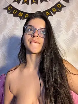 MiaMillers28 online show from 15, 4, 2026
