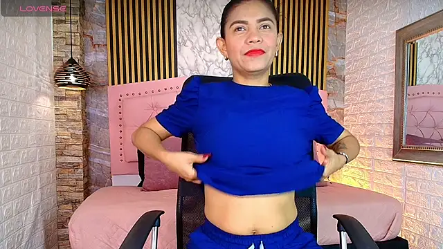 AishaCambell  online show from 15, 5, 2026