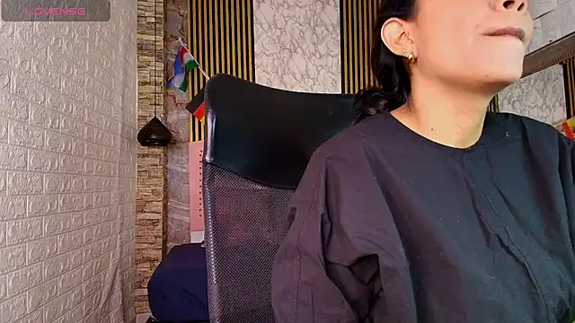 Snapshot of AishaCambell_ chatting on 18, 6, 2026 AishaCambell online show from 18, 6, 2026