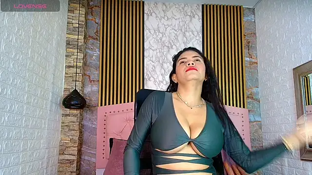 AishaCambell  online show from 13, 5, 2026