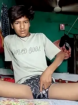 Snapshot of pandey_ji_ka_beta_hu chatting on 17, 4, 2026 pandey ji ka beta hu online show from 17, 4, 2026