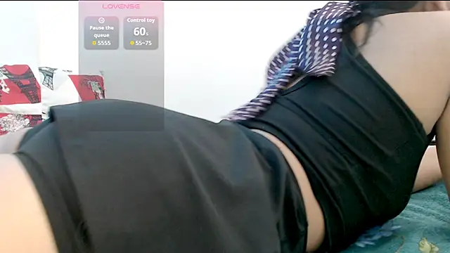 hotlatinaluna23 online show from 22, 5, 2026