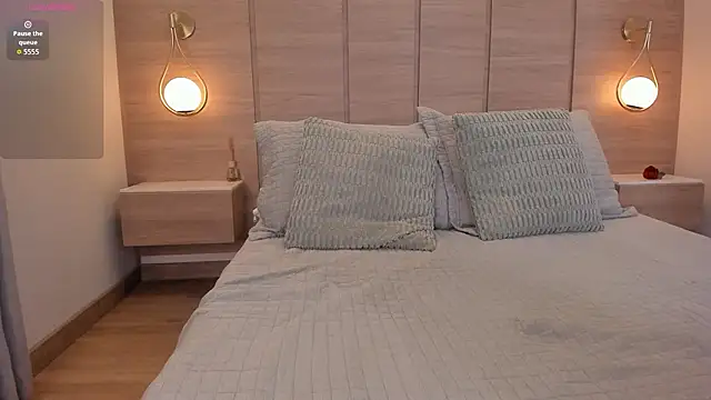 Emilia1040X online show from 25, 3, 2026