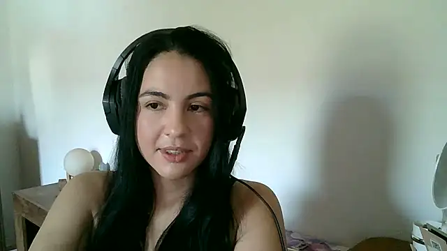 AnabeleNogueira online show from 10, 6, 2026