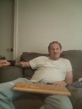 yourMasterisBored online show from 27, 3, 2026