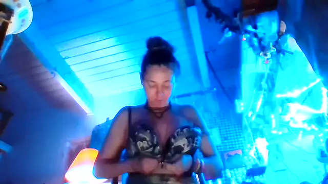 Ambionce online show from 8, 4, 2026