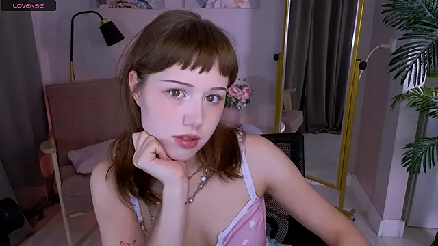 Jenny miu online show from 20, 4, 2026