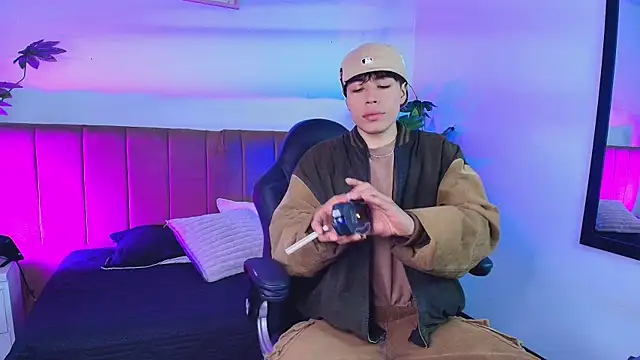 Andreew Style online show from 25, 4, 2026