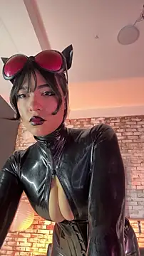 Snapshot of Liana_Fem_ chatting on 5, 4, 2026 Liana Fem online show from 5, 4, 2026